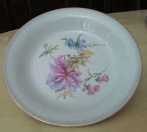 piatto con fiori