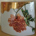 portavaso con peonie oro e lustro lavorato1