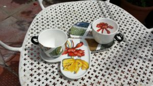 tazzine con piatto a cuore incrociato