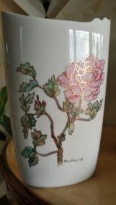 vaso con fanciulla e cerbiato-latob